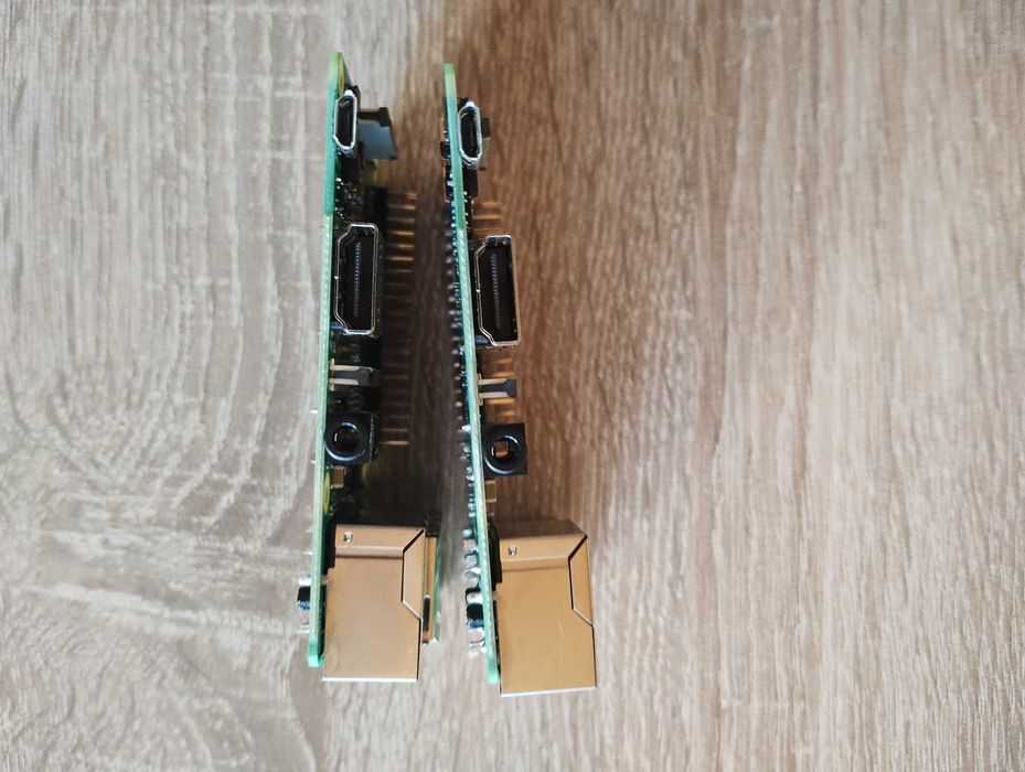 2 броя Raspberry Pi 2B v1.1