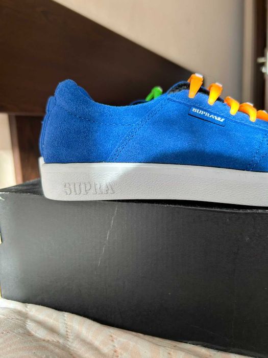 Нови обувки Supra