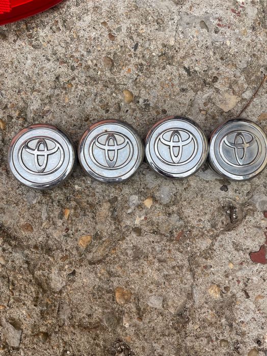 Оригинални капачки за джанти Toyota