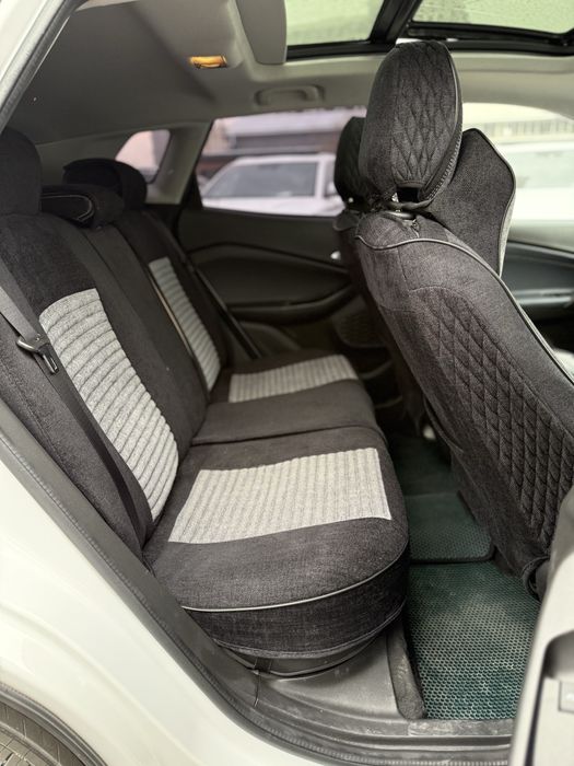 2023 premier tracker 2