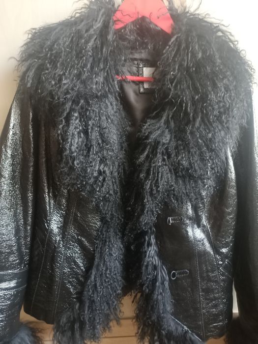 Продам кожаную куртку