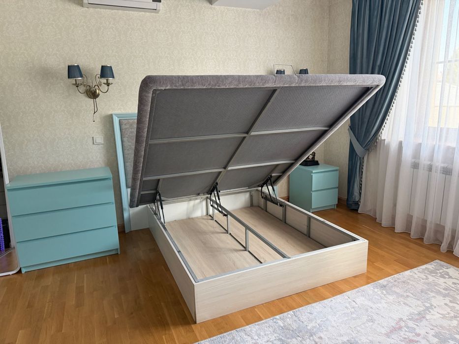 Кровать двуспальная