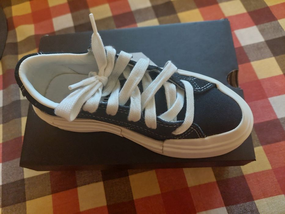 Маратонки Converse