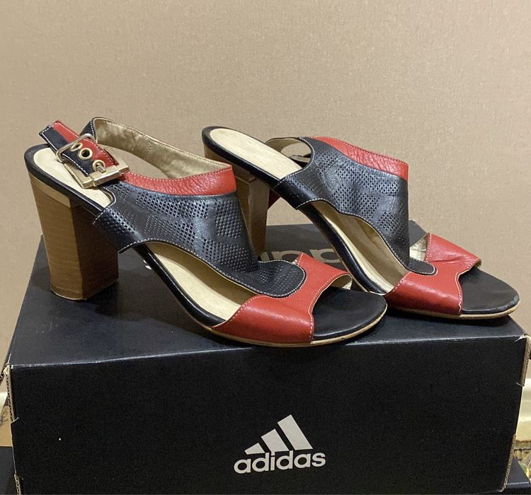 Осенние и зимние сапоги,босоножки 36-39