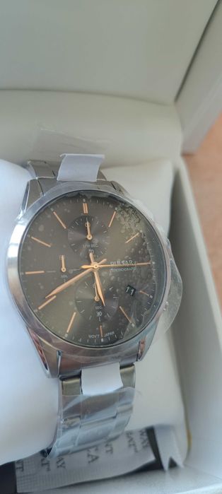 Продавам нов часовник ,, Pulsar "