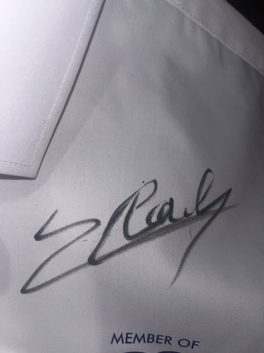 Рубашка с автографом Леклерка Феррари