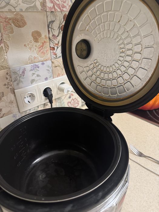 Мультиварка Redmond, бу