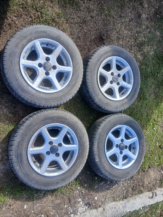 Продам шины с литыми дисками