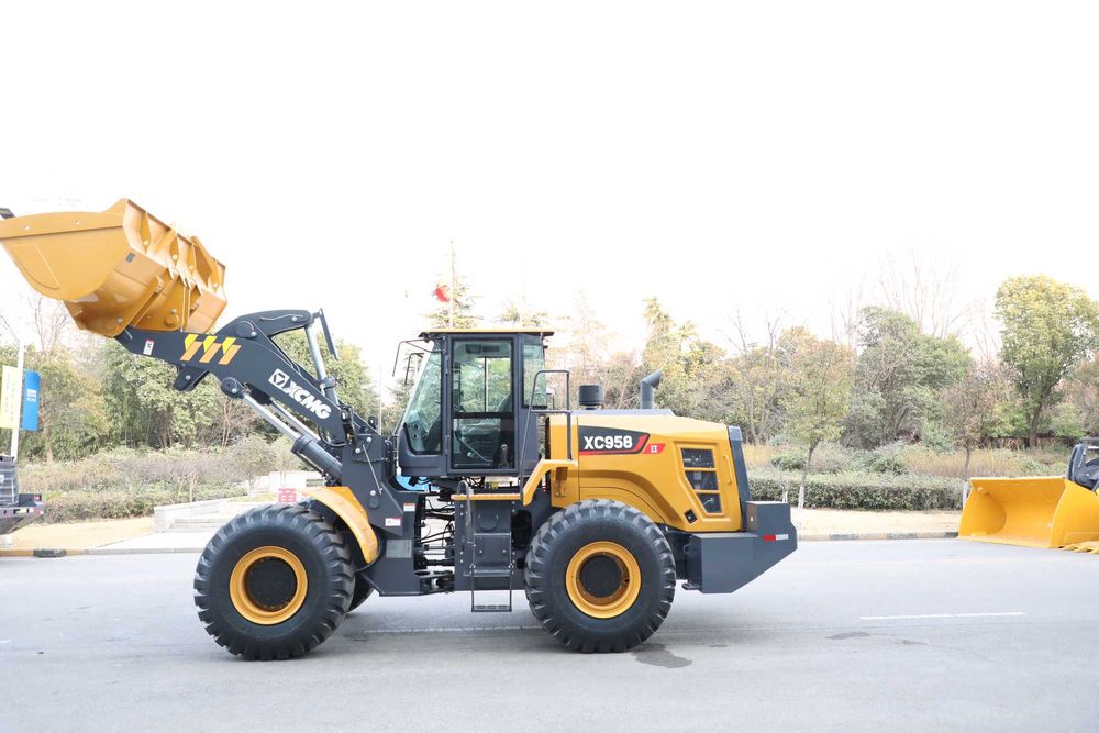 Погрузчик XCMG XC958 3,2 куба джойстик