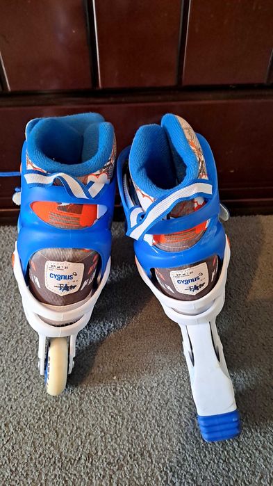 Vând Role Cygnus reglabile mărimea 37-39