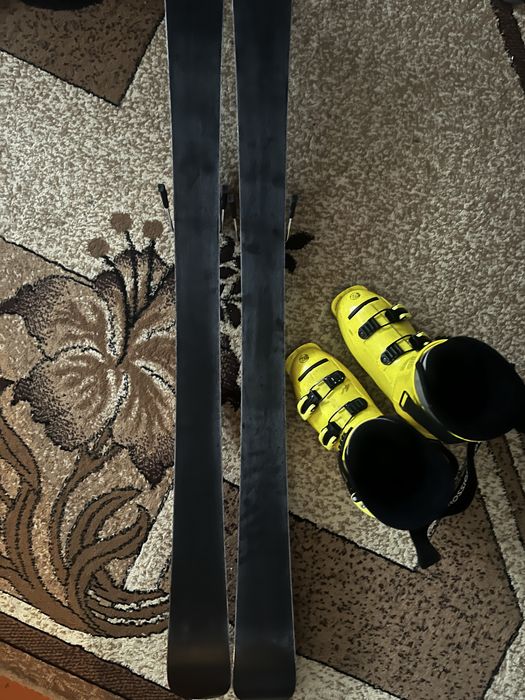 Продам лыжи ( комплект )