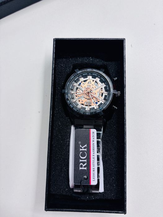 Сағат ерлерге арналған