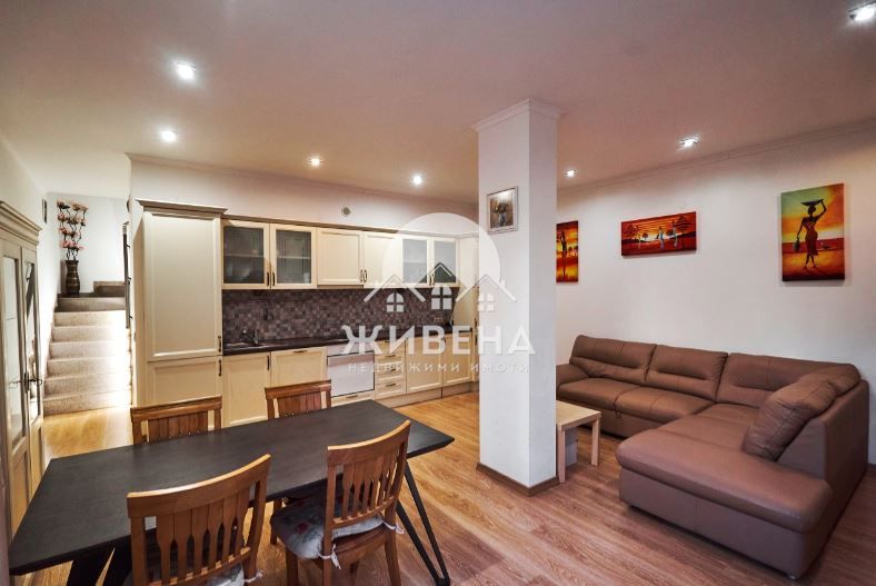 Продава се Тристаен апартамент в Варна, Бриз - 133 кв.м за 2151 €/кв.м - Снимка #2