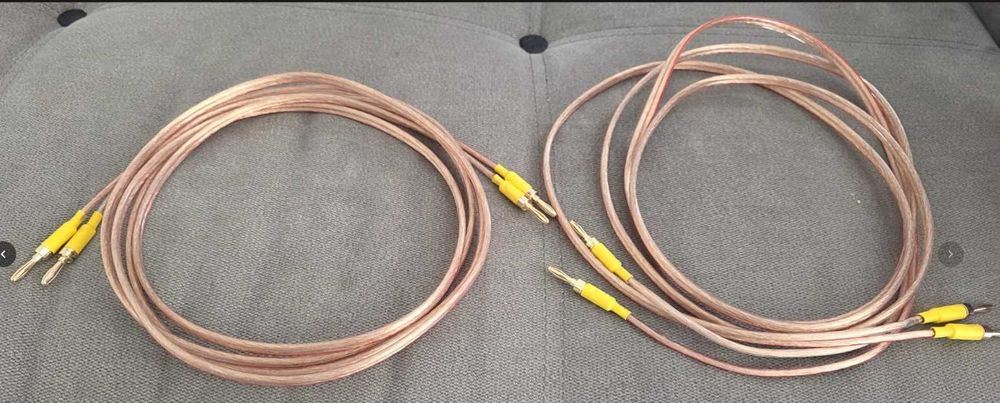 Cabluri boxe cu mufe banana 4mm, diverese lungimi,  grosimi si modele.