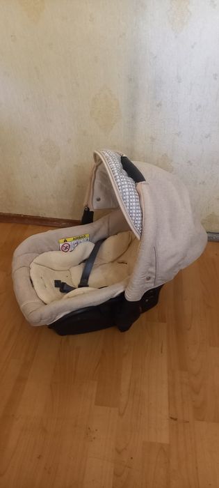 Детская коляска Adamex три в одном