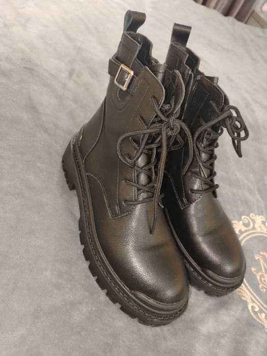 Зимние сапоги. новый