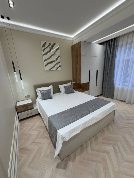 Продаётся 2 комнатная ЖК Poytaxt Residence 45квм;м2 ор-р: Ул.Махтумкул