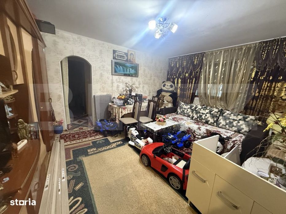 Apartament 3 camere,parter