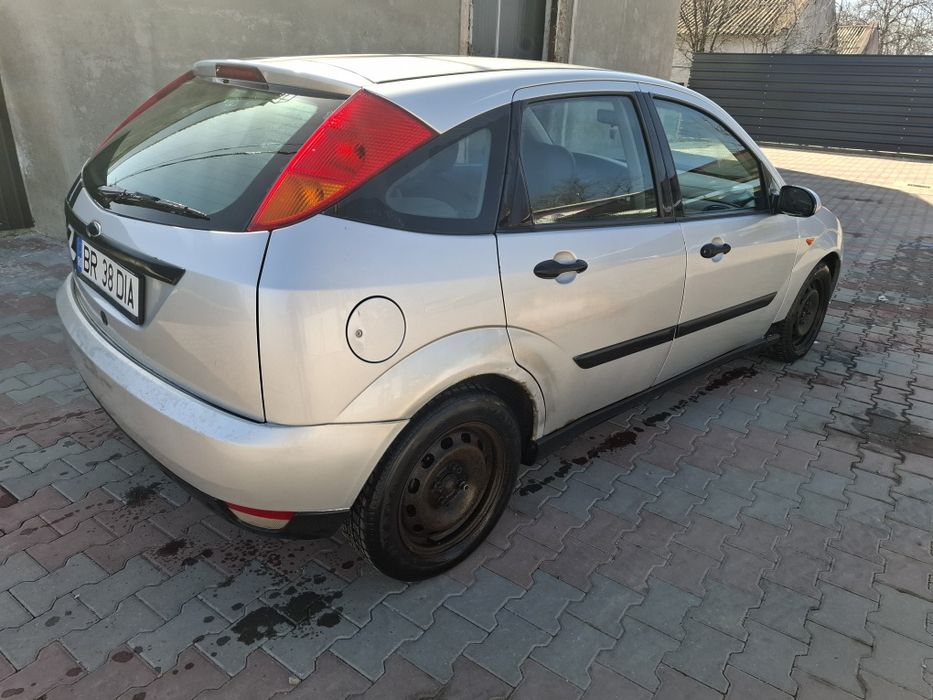 Ford Focus 1.8 benzina