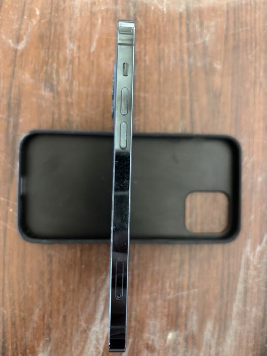 Срочно продам Iphone 12 pro 256