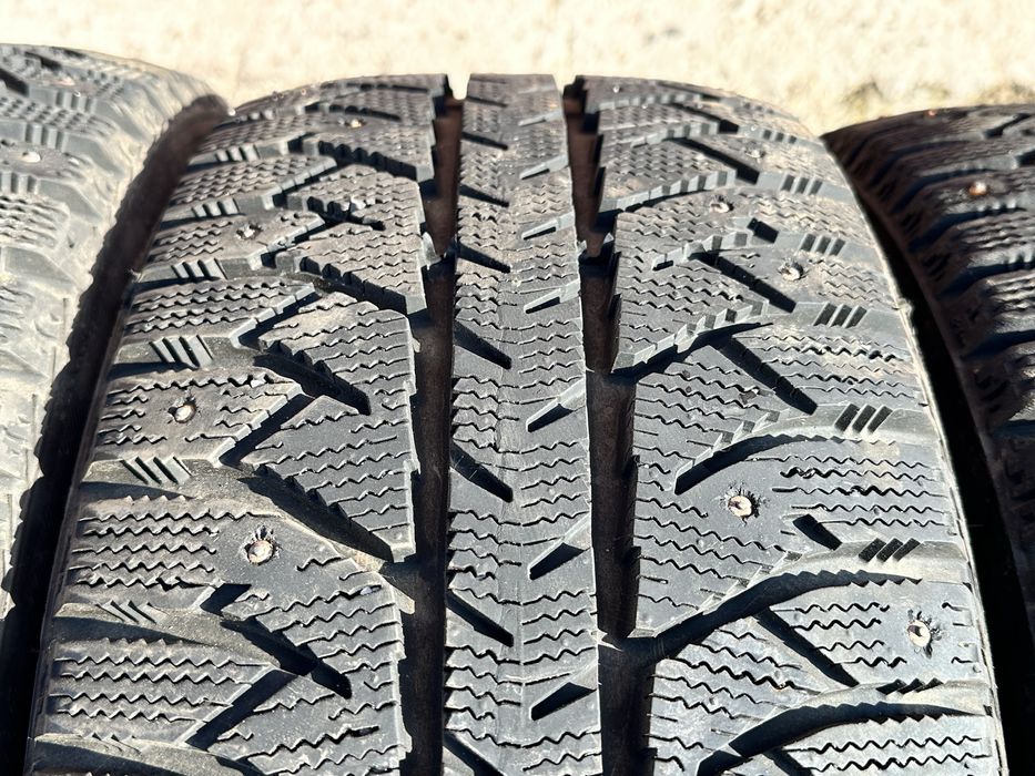 Зимняя резина 225/45 17 LASSA