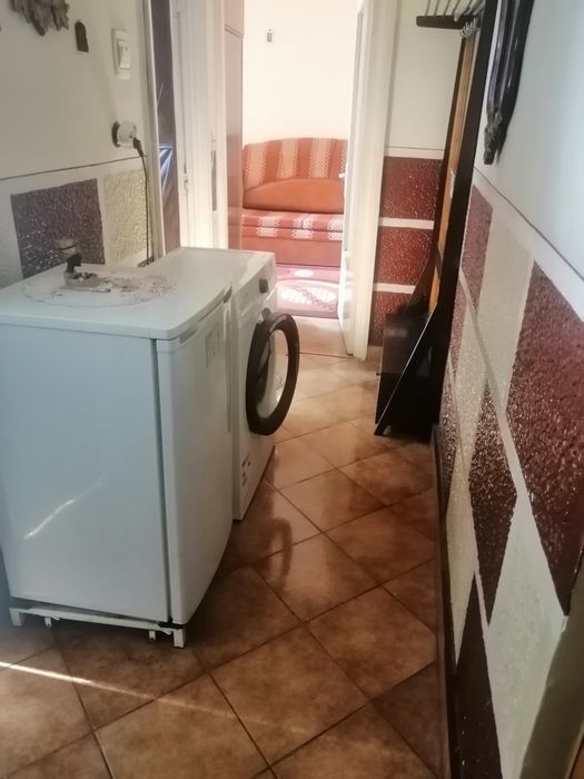 Închiriez apartament 2 camere