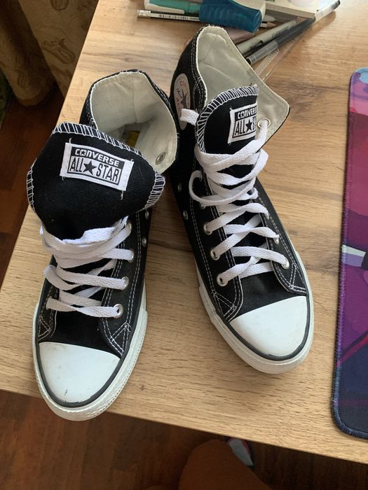 Продам кеды Конверсы новые