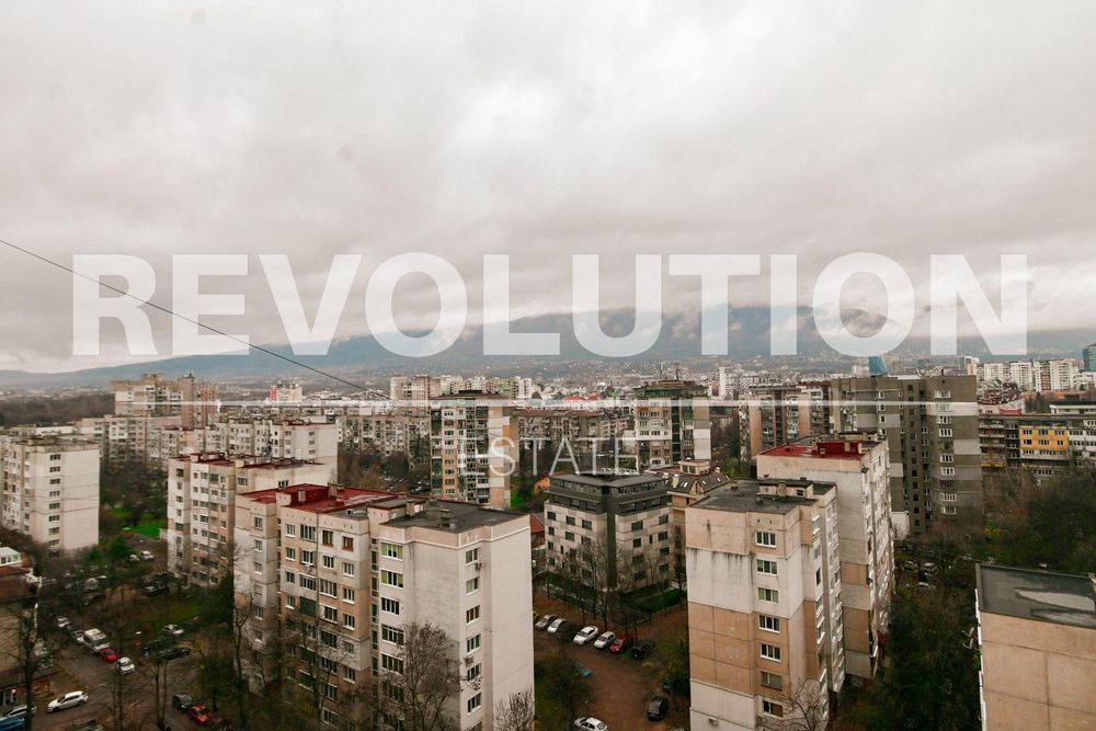 Тристаен апартамент в ж.к. Стрелбище.