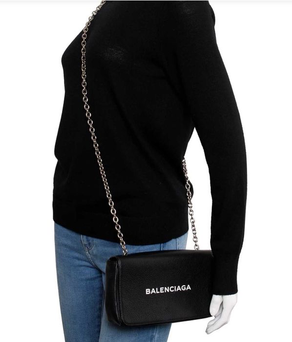 Оригинална ежедневна чанта на Balenciaga от естествена кожа с лого на бранд