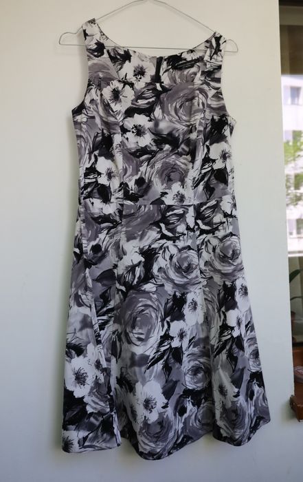 Rochiță gri cu flori