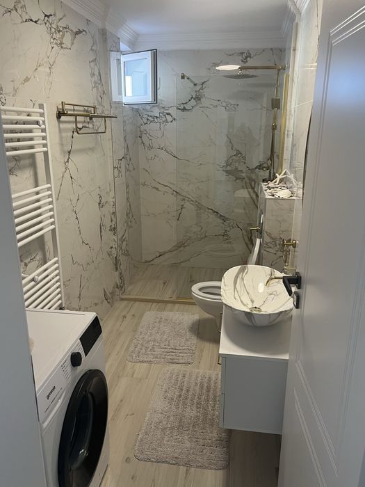 Apartament Untold