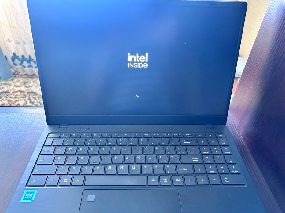 ноутбук в хорошем состоянии Intel N95