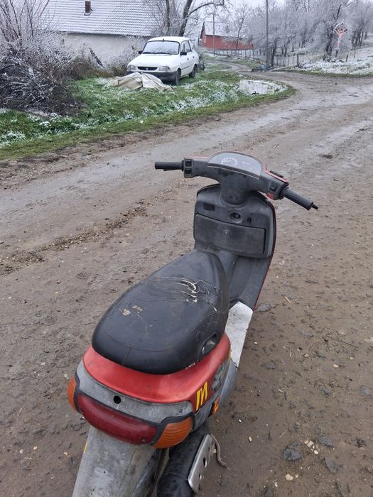 Vând scuter piaggio