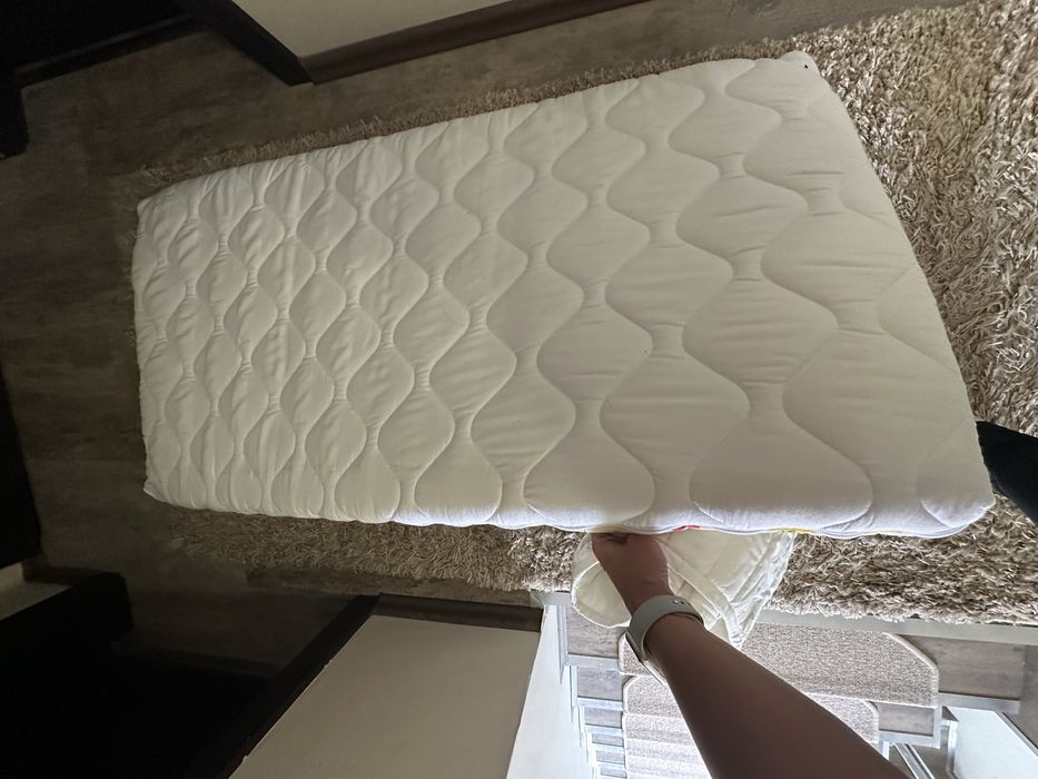 Бебешко креватче с матрак - Много добро състояние