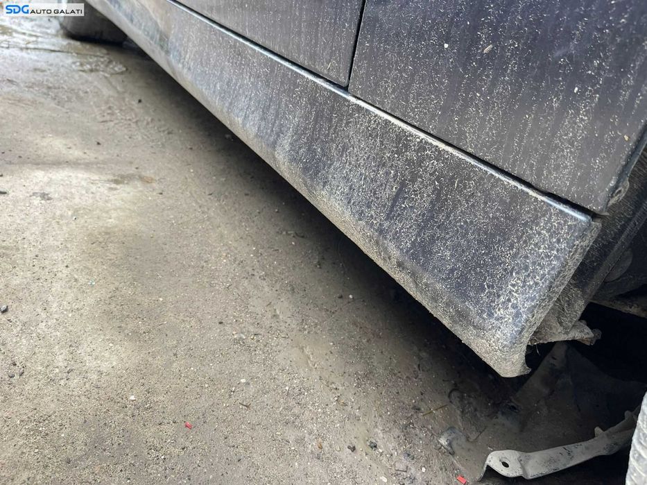 Prag Plastic Dreapta BMW Seria 3 E90 2004 - 2011 Culoare A22/7 Sparkling Graphite M [C3476]