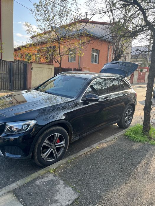 MERCEDES-BENZ GLC