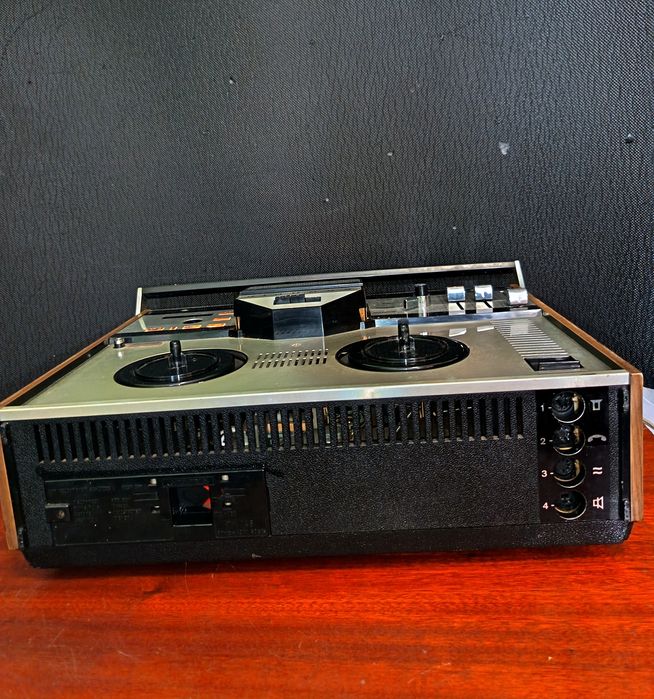 Magnetofon GRUNDIG TK 146