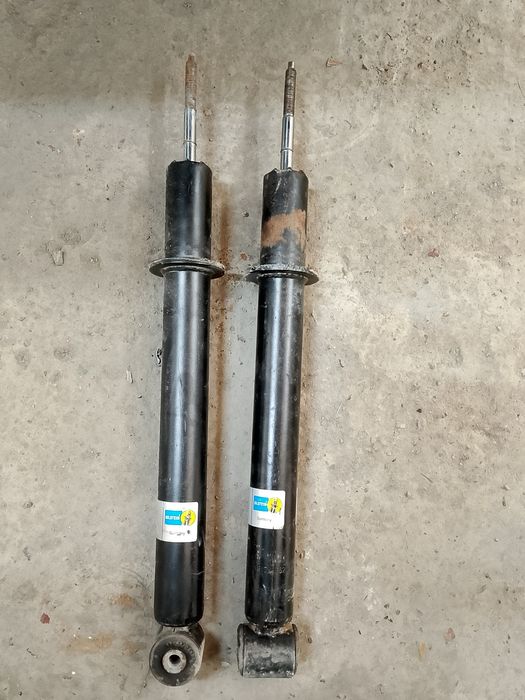 Задние амортизаторы Ауди 80 б3