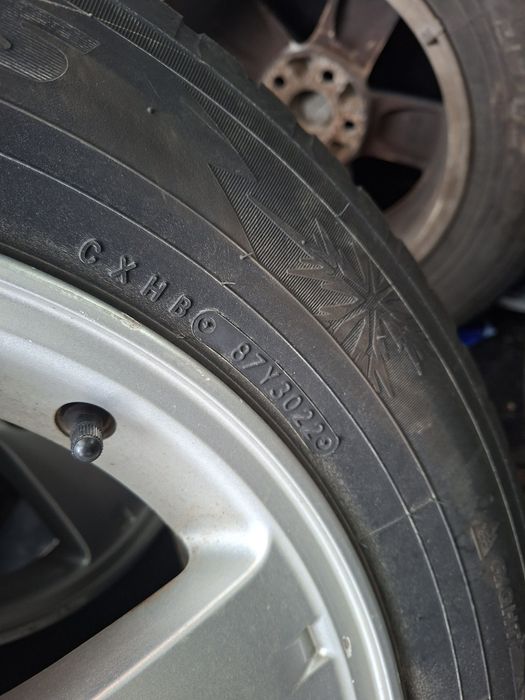 Зимни гуми Toyo 215/65R16