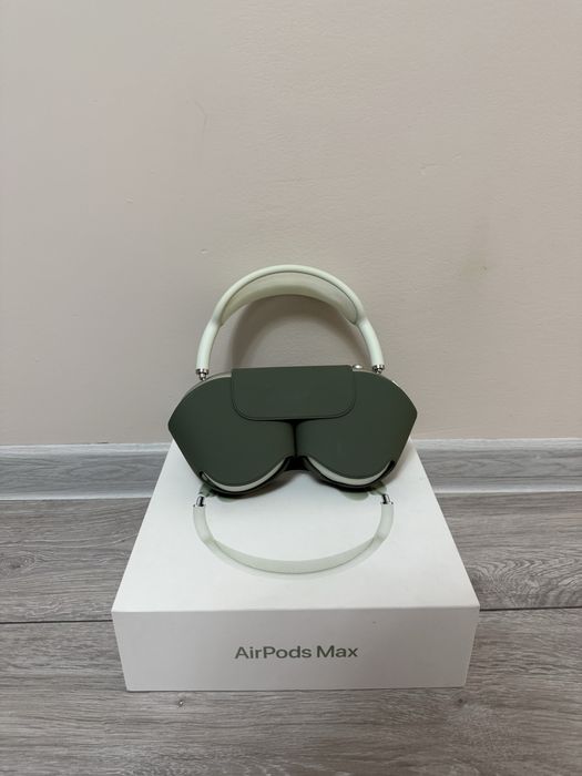 Продам AirPods Max