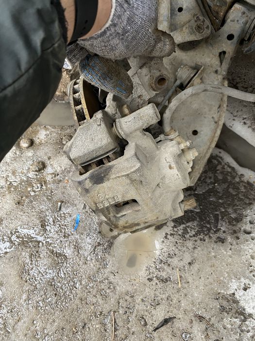 Поворотный кулак мазда кронос