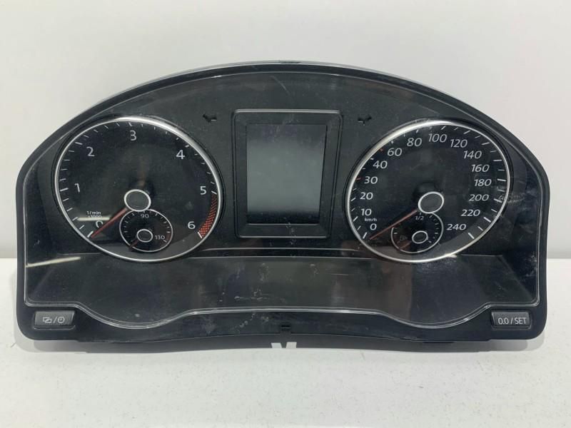 Ceasuri bord europa Volkswagen Golf 6 plus 5M0920873A 1.6 tdi cutie ma
