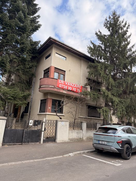Apartament in vila  160 mp Decebal - Moise Nicoara sector 3 Bucuresti