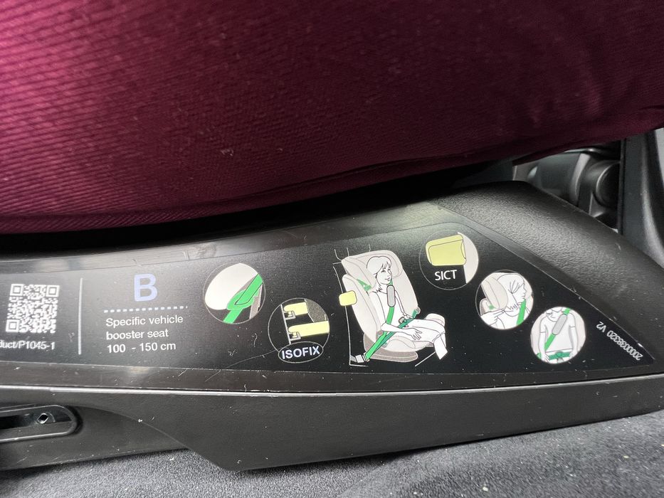 Vând scaun auto Britax Römer Advansafix i-Size