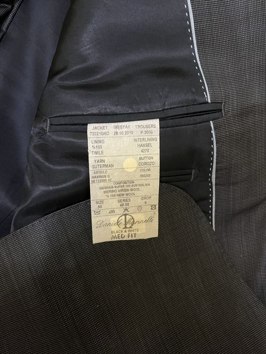 Продам костюм муж и свитер