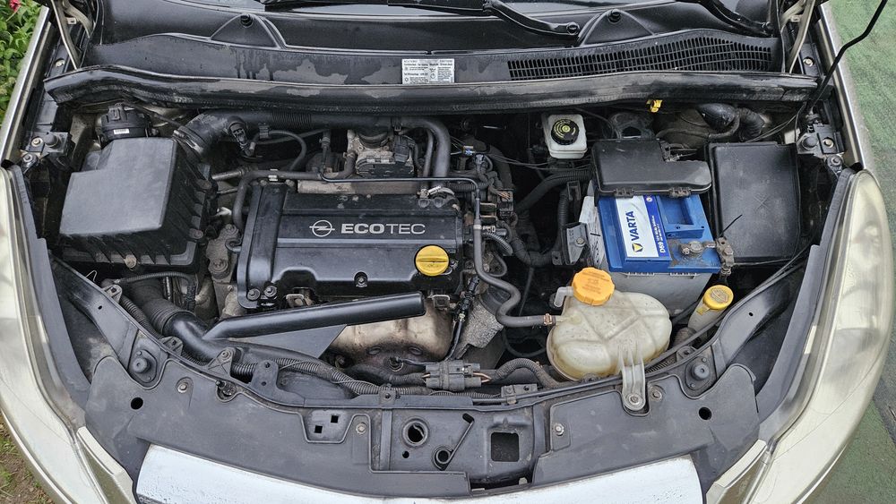 Opel Corsa D  2009 1.4 benzina