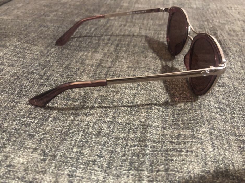 Очила Guess с розови рамки