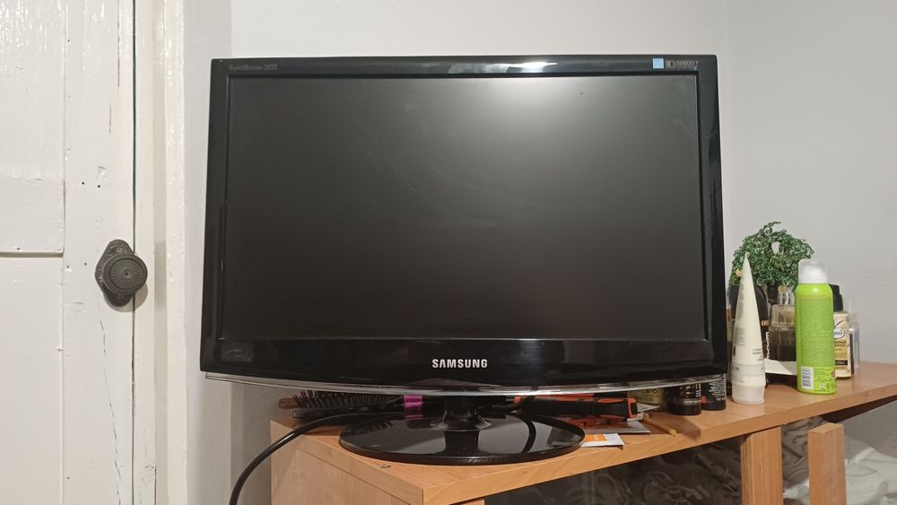 Продам монитор диагональ 20