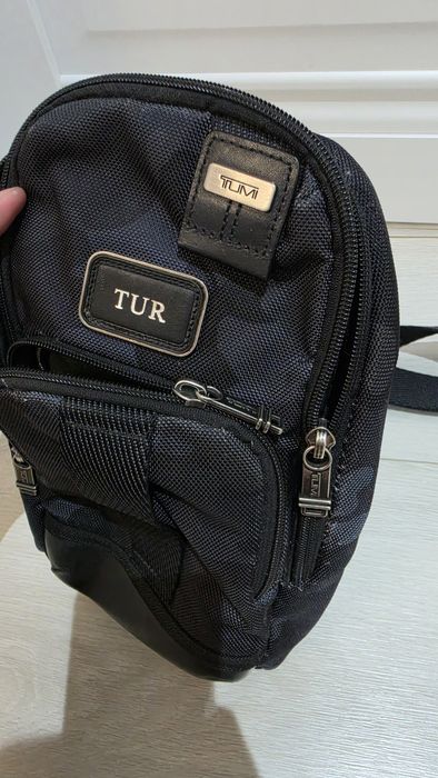 Tumi сумка черкз плечо
