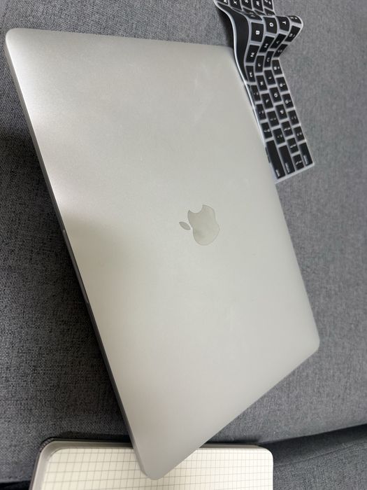 Macbook pro 13 model A2338